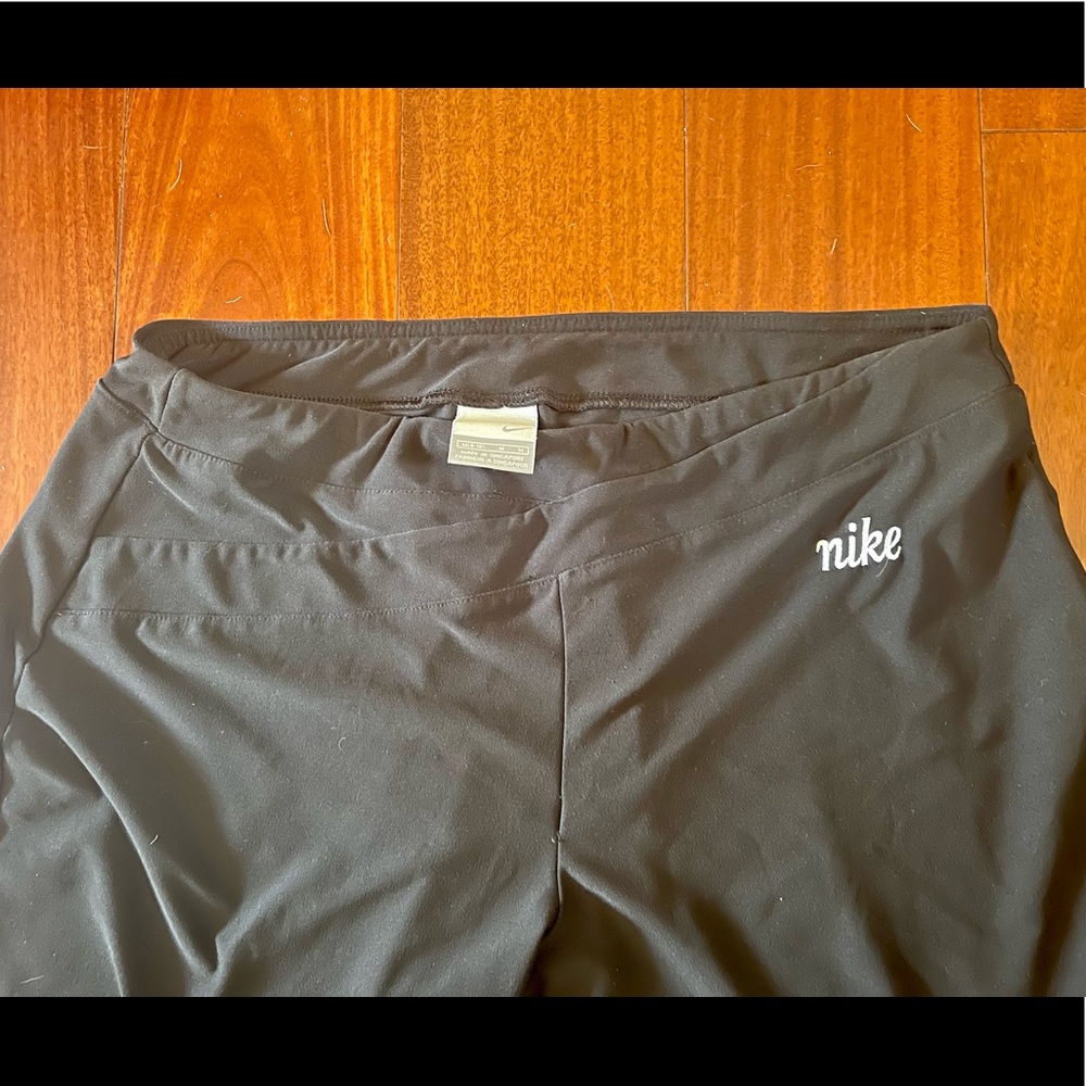 Nike cropped wide leg pants